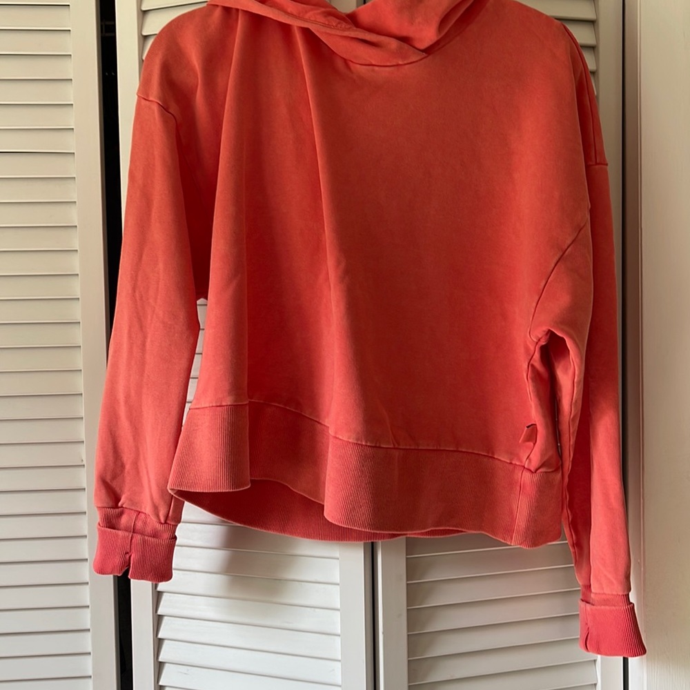 pink cropped sweatshirt